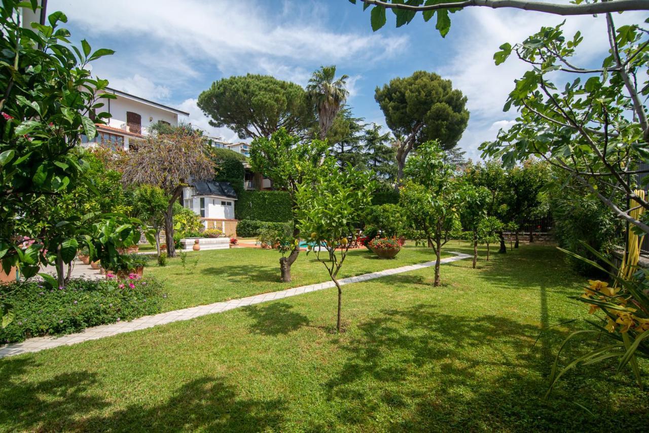 Magnificent Villa Sanremo Exterior photo