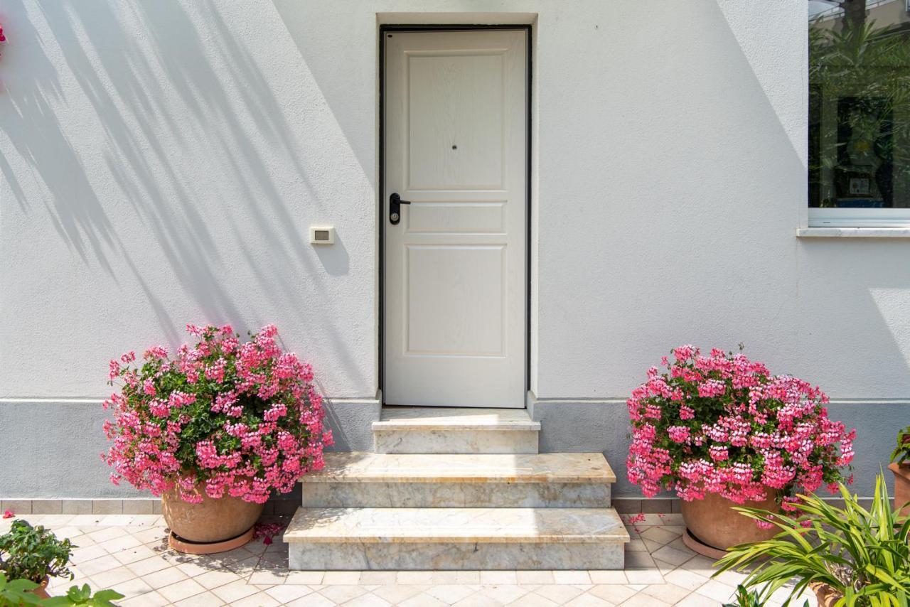 Magnificent Villa Sanremo Exterior photo