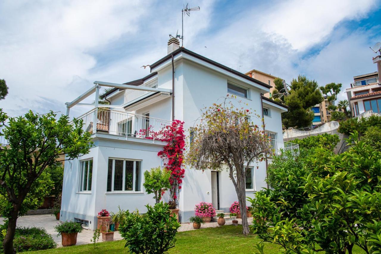 Magnificent Villa Sanremo Exterior photo