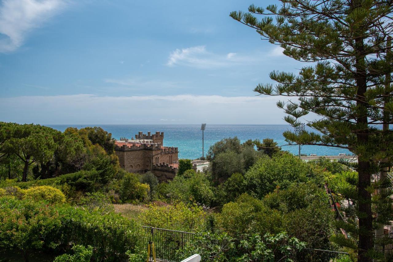 Magnificent Villa Sanremo Exterior photo